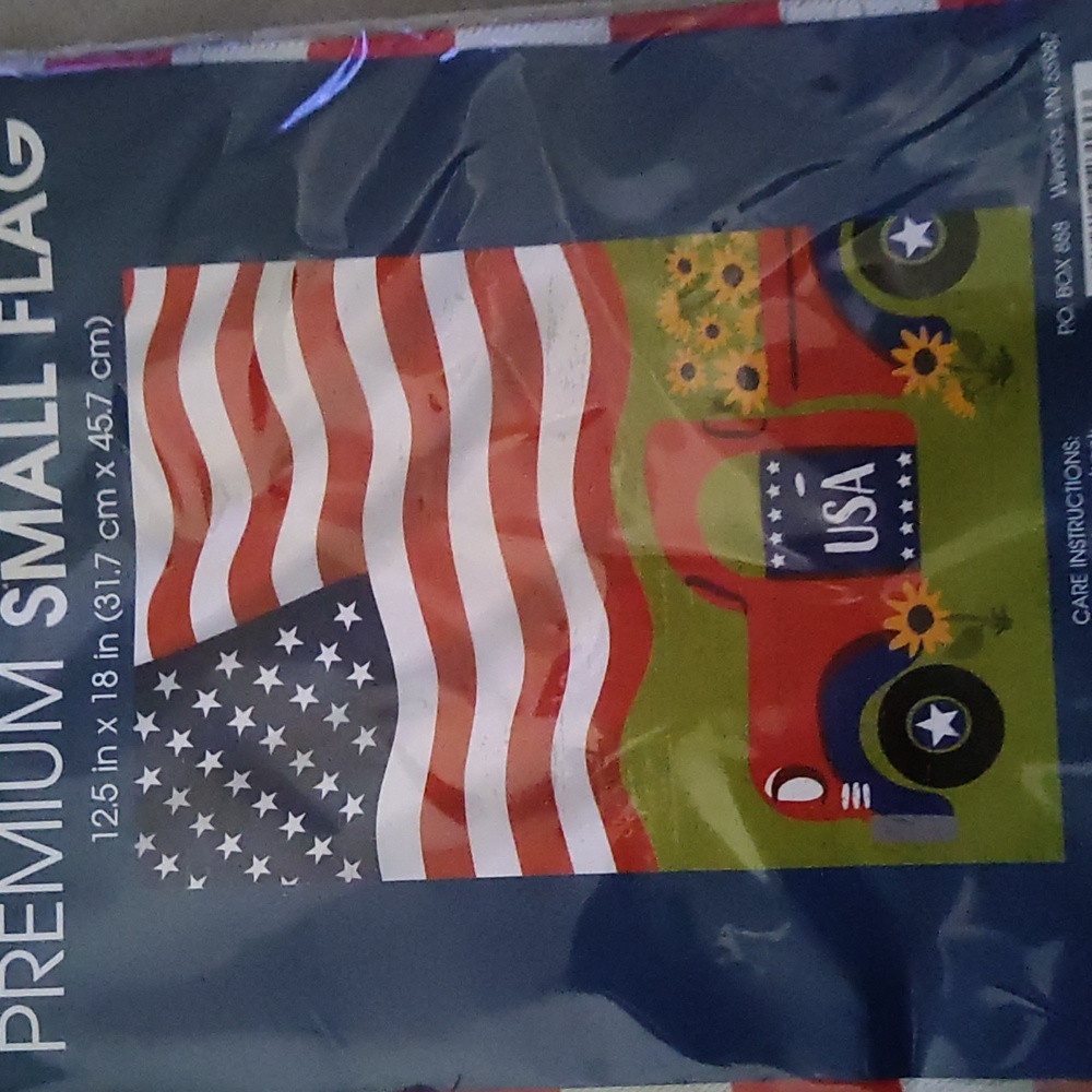 WinCraft Premium Small Garden Flag – USA Truck Design – 12.5" x 18" – Patriotic - Picture 3 of 3